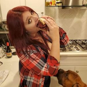 Meet your Posher, Ariella